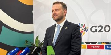 Japanese companies in no rush to leave Russia – survey