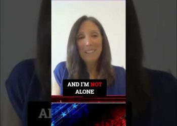 Alien Encounter: Mom’s Wild Story Will SHOCK You! #shorts