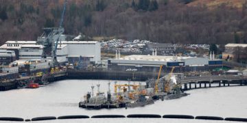 Britain ‘incapable’ of running nuclear submarine program – ex-Royal Navy chief