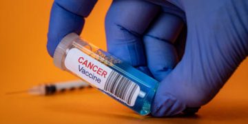 Russia unveils first test batches of cancer vaccine