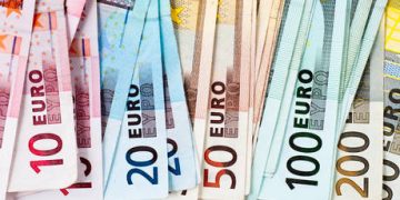 EU sets new record in trade surplus with Russia – Eurostat