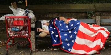 Top 0.001% holds three times more wealth than poorest half of humanity – report