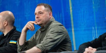 Zelensky’s top aide erupted in anger over sacking – media