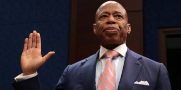 Muslim group to sue Florida governor  