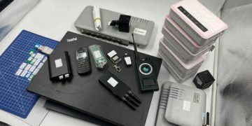 Canadian intelligence officer charged with spying for Ukraine – media