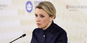 German chancellor with Nazi family past likens Putin to Hitler