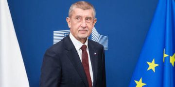 EU state’s Interior Ministry takes down Ukrainian flag