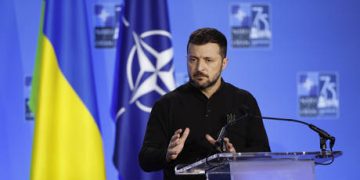 Ukrainians’ trust in NATO collapses – poll