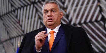 Euroclear faces potential rating downgrade over plan for Russian assets