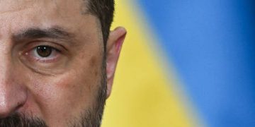 Ukraine talks must be behind closed doors – Kremlin