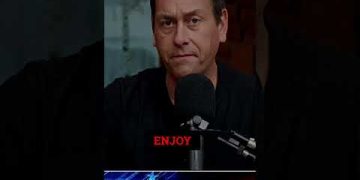 UFO Whistleblower EXPOSES Secret Moon Bases & Med Beds! #shorts