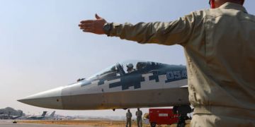 Veteran Indian pilots highlight Russian Su-57’s edge over the US F-35