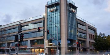 Amazon to axe thousands more jobs