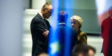 Eurozone manufacturing slumps – S&P