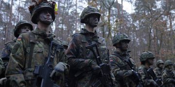 Elite German unit probed over drugs, harassment and Nazi salutes – media