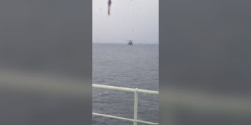 US forces attempt to board Russian oil tanker (EXCLUSIVE PHOTOS)