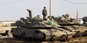 Netanyahu’s chief of staff detained in leak probe