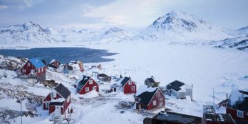 US ‘vassals will fall into line’ on Greenland grab – American journalist