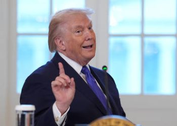 Trump unveils details of first call with Venezuelan leader