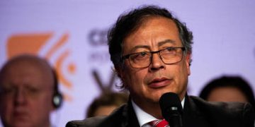 US issues aviation warnings for eastern Pacific over ‘military activities’