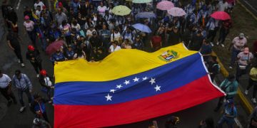 Prof. Schlevogt’s Compass No. 38: Dethroning the green god – Venezuela and Petrodollar conspiracies