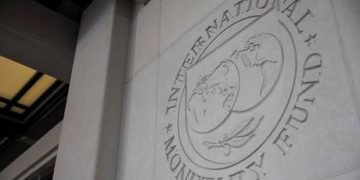 Gold hits record high