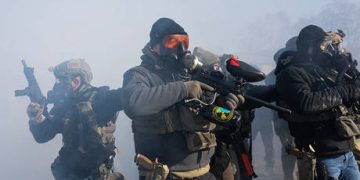 Anti-ICE protesters clash with police in ‘national shutdown’ (VIDEOS)