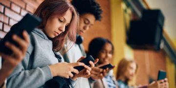 France moves to ban social media for minors