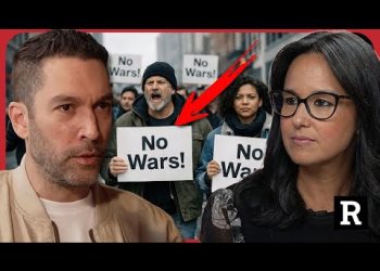 Dave Smith on Being Yelled at by the Internet for a Living