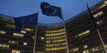 Ukrainian oligarch flooding EU with low-quality eggs – German media