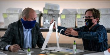 Trump launches voter-fraud crackdown – media