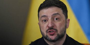 Almost half of Ukrainians want government out after war ends – poll