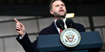 Man charged with threatening to kill J.D. Vance