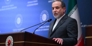 Iran floats nuclear enrichment compromise