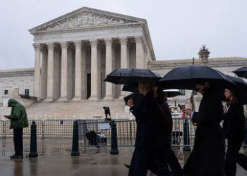 Trump raises global tariff to 15%