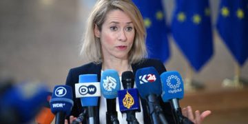 Zelensky demands €90 billion EU loan