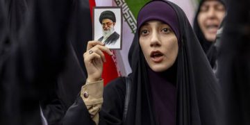 Fyodor Lukyanov: Iran is not Iraq