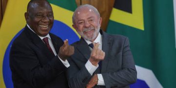 Soldiers deployed to combat crime in South Africa