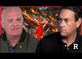 Col. Dan Davis: “War in Iran is a DISASTER and about to get much worse” | Redacted w Clayton Morris