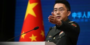 Taiwan opposition leader heads to China