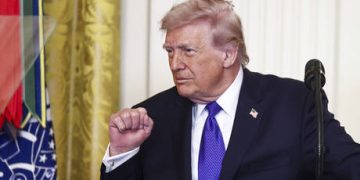 US lifts sanctions on Venezuela acting president