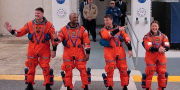 Artemis II: Why is the US returning to the moon?