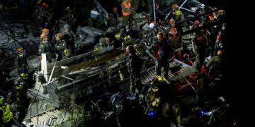 Massive night rallies across Iran as war enters sixth week (VIDEO)