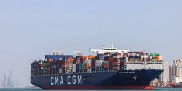 India’s trade deficit shrinks