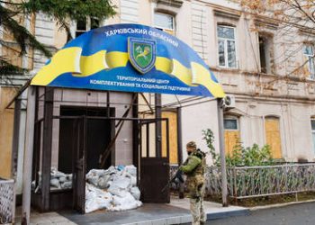 Ukrainian press gang attacks teenager in Odessa (VIDEO)