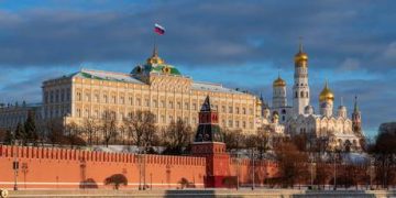 Russia and Ukraine exchange 350 POWs ahead of Orthodox Easter – MOD (VIDEO)