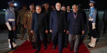 Iran and US to face off in Pakistan as Trump warns there is ‘no back-up plan’