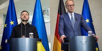 Ireland to offer cash to encourage Ukrainians to leave – migration minister