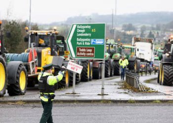 New IRA behind Northern Ireland car bomb – UK police