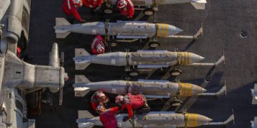 US military wants untested hypersonic missiles deployed against Iran – Bloomberg